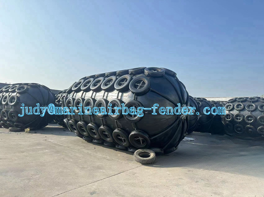 المرفأ المضغوطات المطاطية المضغوطة القوة العالية على الشد Dia 0.3m-4.5m 10 سنوات حياة التصميم